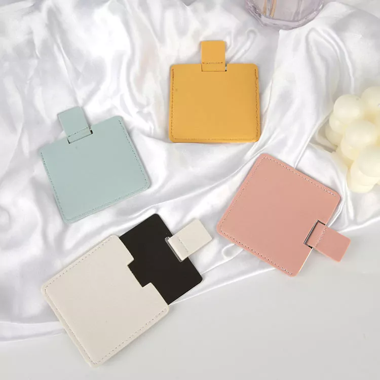 クレジットカードサイズのポケットミラー